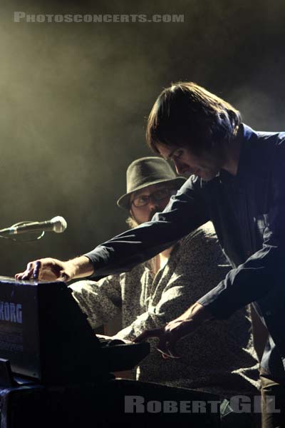 CORNERSHOP - 2009-12-01 - PARIS - La Maroquinerie - 